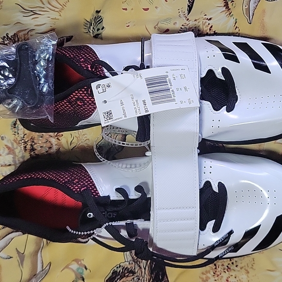 Track and field shoes - Picture 1 of 4